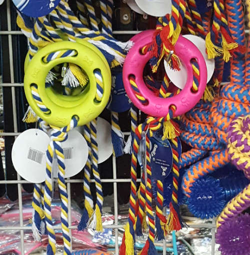 REDUCED TO CLEAR! Pet toy. See our other clearance auctions!