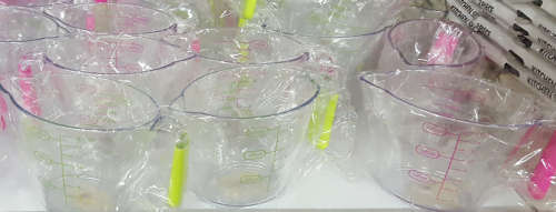 CLEARANCE SALE!! Measuring cup. See other clearance auctions!