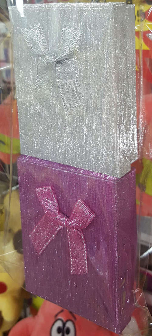 REDUCED TO CLEAR! Gorgeous Glitter Gift box. Various colors. See other clearance auctions!