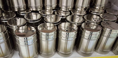 L spice tin. Please read listing.