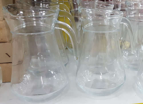 Glass jug! CLEARANCE SALE!!! View other clearance auctions!.