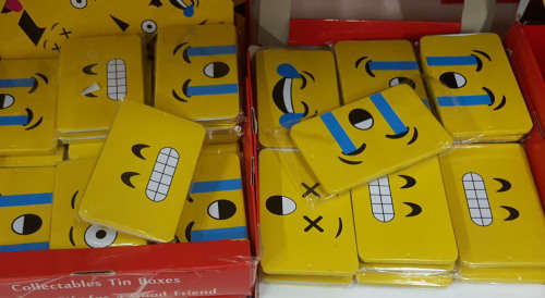 Gorgeous Emoji tin! REDUCED TO CLEAR!!! View other clearance auction