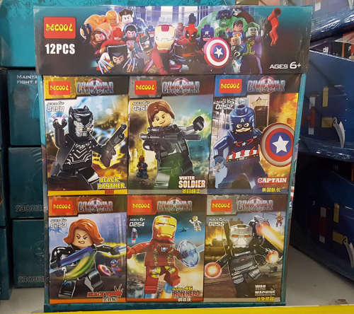Super heroes collectible Building blocks!! REDUCED TO CLEAR!!! See our other clearance auctions!.