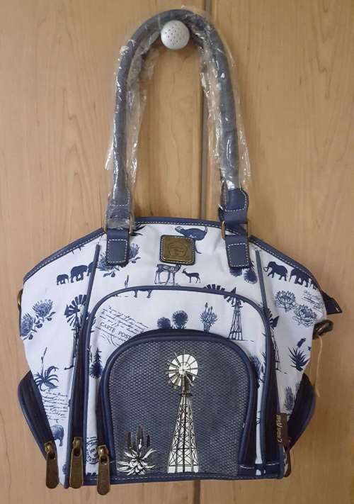 Original Cotton Road Bag- Blue animals. LOTS OF AUCTIONS STARTING AT R1!!
