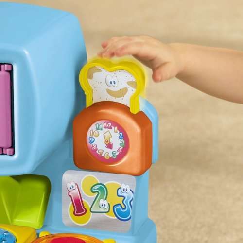 Awesome Shape sorter kitchen set with extra eccessories!! Lights and sound! Blue/Pink.