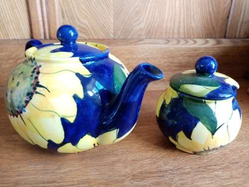 SUNFLOWER TEAPOT and SUGAR BOWL