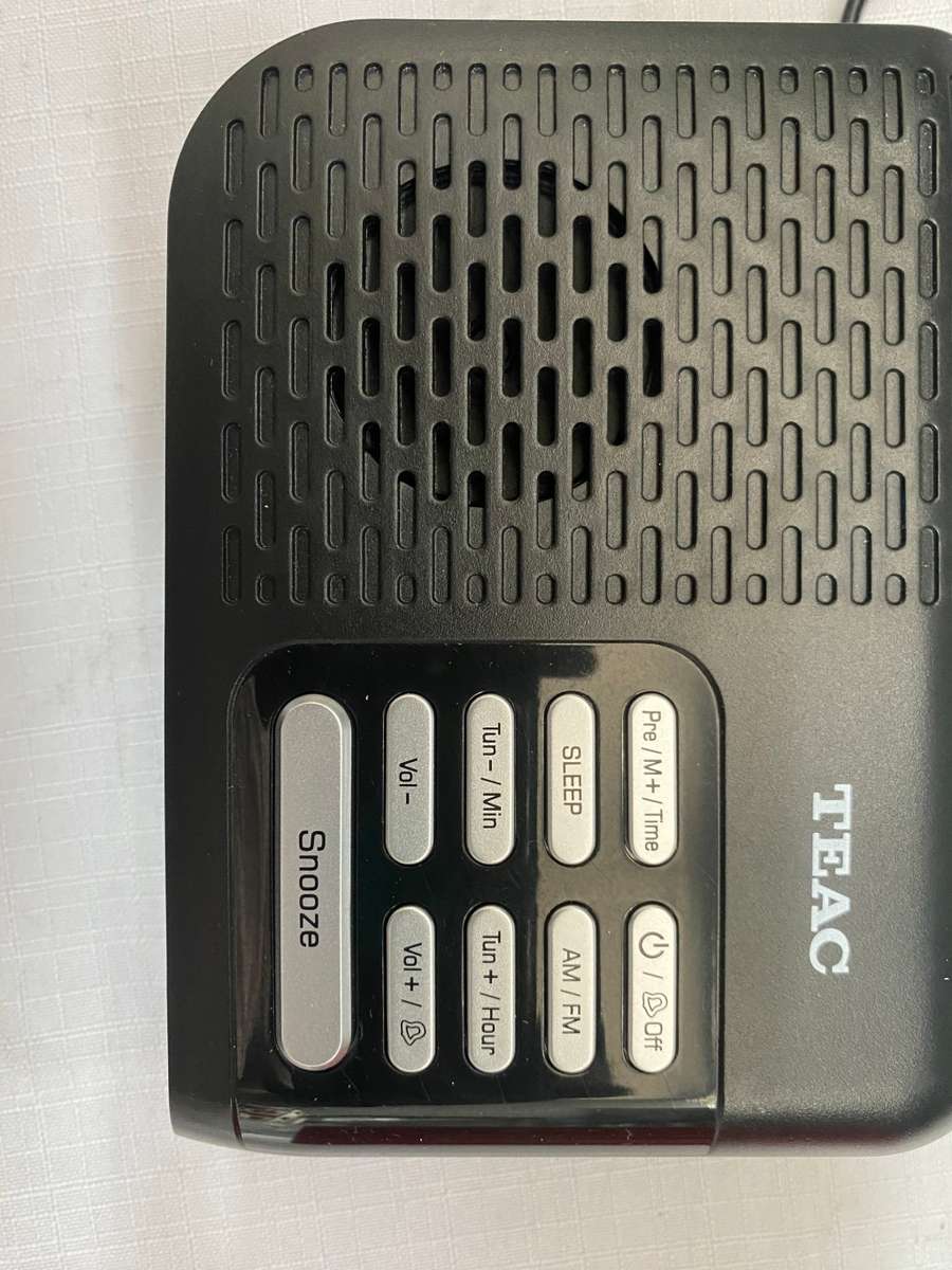 TEAC CRX366 AM/FM Alarm Clock Radio