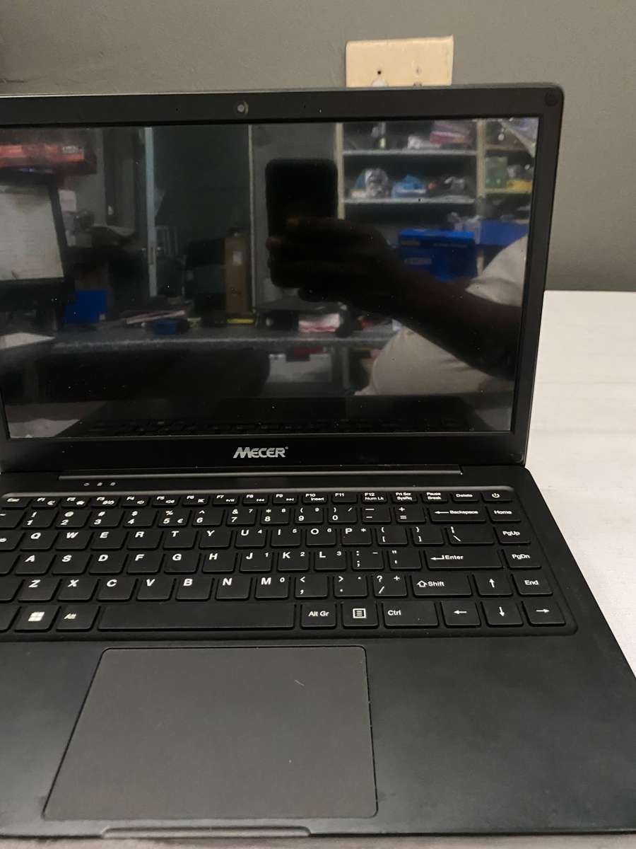 Mecer Z140c-Xpress-G Laptop