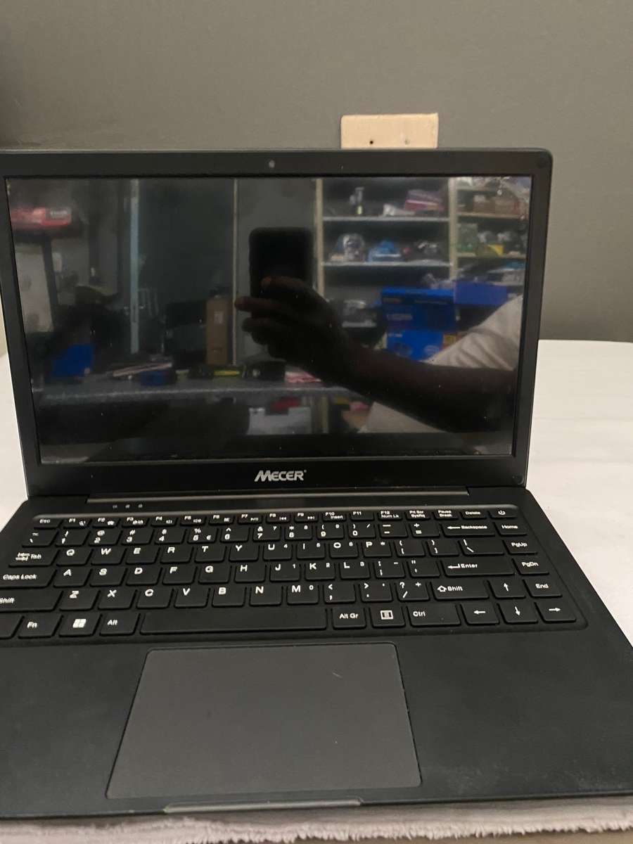 Mecer Z140c-Xpress-G Laptop