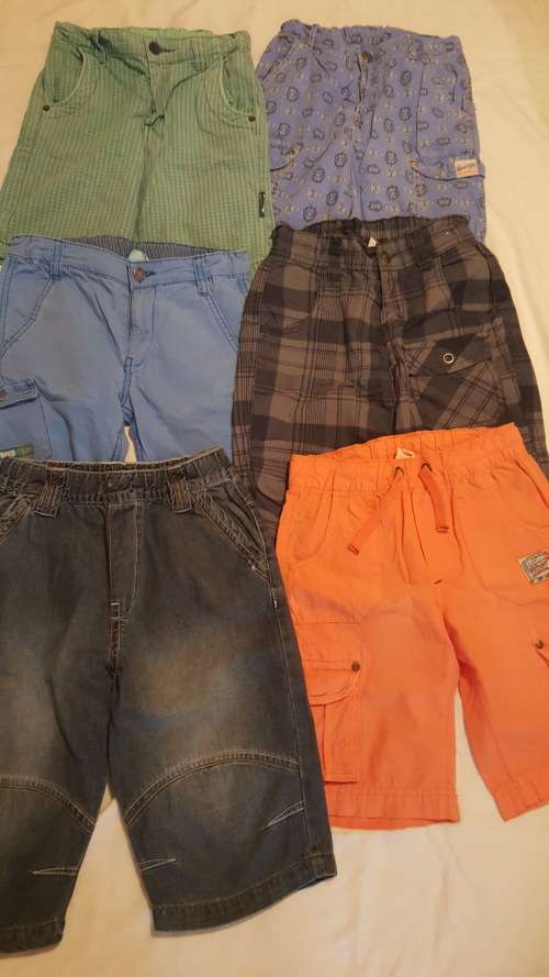 6 pairs boys shorts R250 age 6
