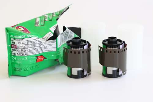 4 x Rolls of Fujicolor Superia 200 35mm expired film.