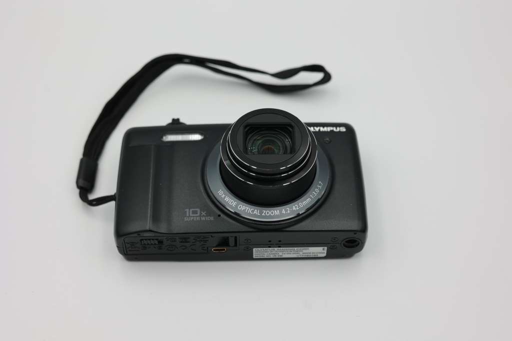 Olympus VR-340 digital point and shoot camera