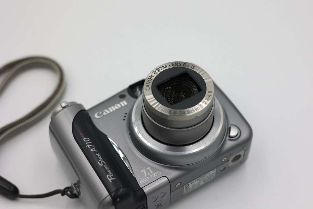 Canon PowerShot A710is digital point and shoot camera