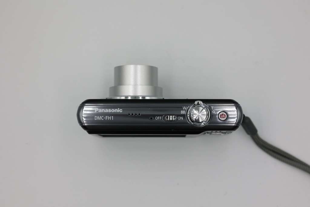 Panasonic Lumix DMC-FH1 digicam point and shoot camera. Please read carefully.