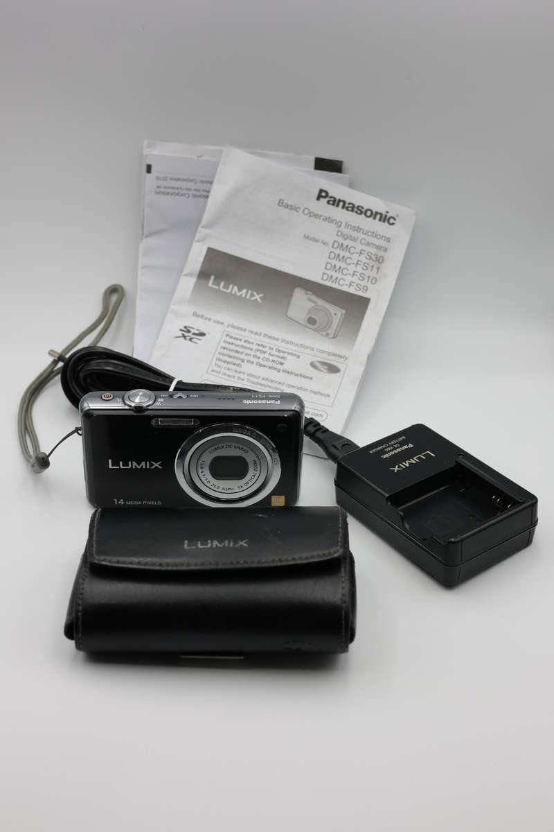 Panasonic LUMIX DMC-FS11 digital point and shoot camera