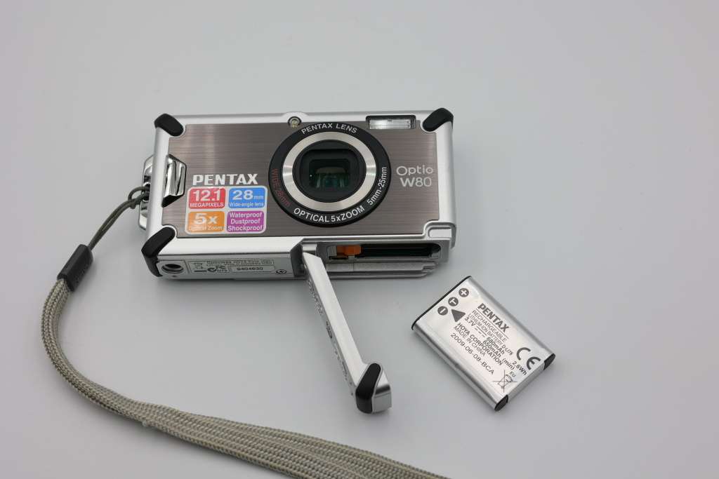 Pentax Optio W80 digital point and shoot camera (no charger).