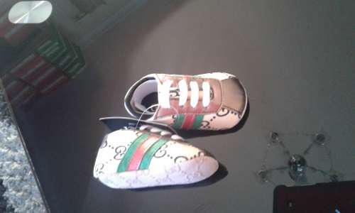 GUCCI BRANDED BABY SHOES.