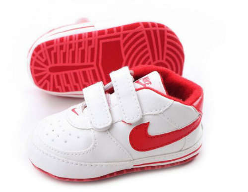 NIKE BABY SNEAKERS. 0-6months