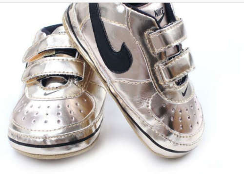 NIKE BABY SNEAKERS.