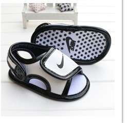 NIKE BABY SANDALS-----Perfect for Summer.