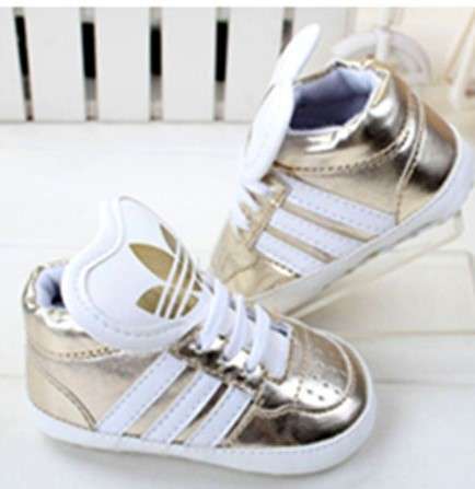 ADIDAS BABY SNEAKERS . (heart flap)