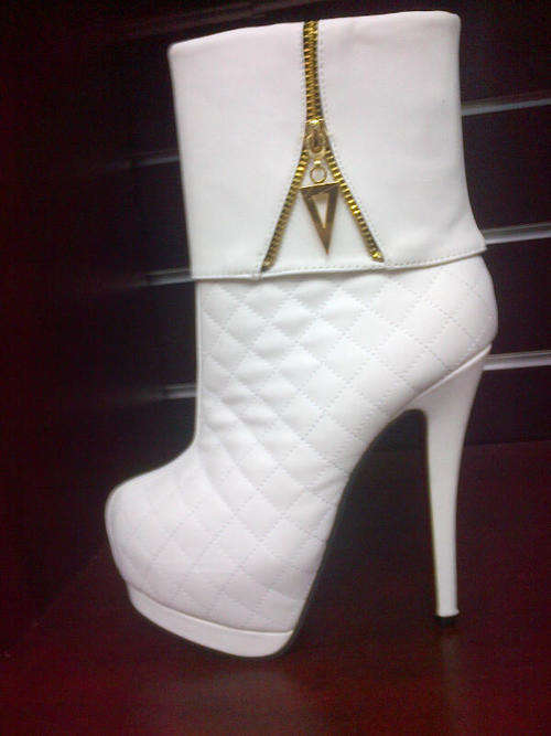 ****NEW WINTER ARRIVALS*** PREMIUM ANKLE BOOTS***