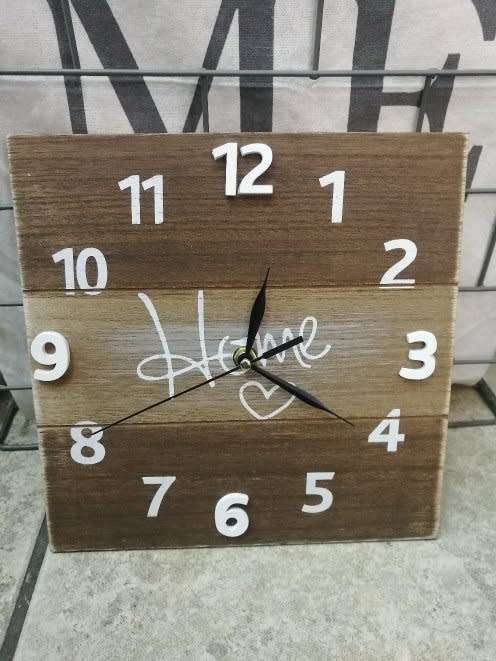 WALL CLOCK HANGING CLOCK WATCH WOODEN HOME DECORATION R70 EACH IF YOU BUY 10 UNITS MIX COLOURS
