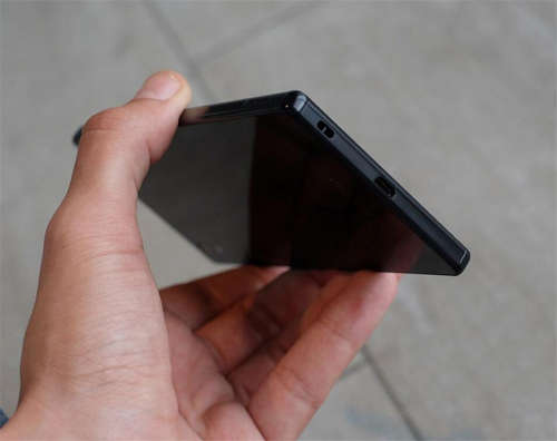 Original & Unlocked SONY Z5 PREMIUM. FREE DHL DELIVERY Countrywide