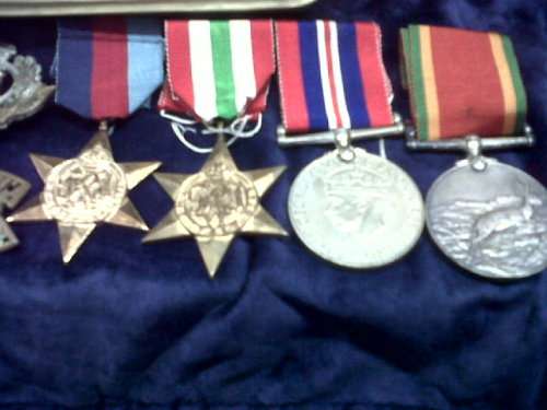 WW1 & WW2 Medals (father & son)