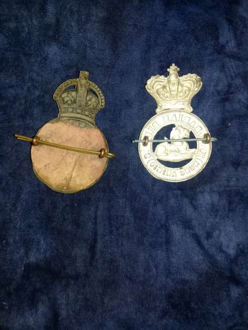 Kaffrarian Rifles badges