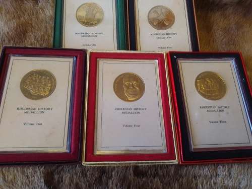 RHODESIA HISTORY MEDALLION SET  BRONZE