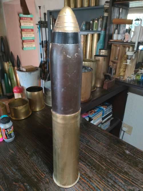 Shell,18pdr, case and projectille with fuse