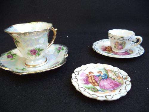 Collection of Miniature Vintage Collectible  Crockery.