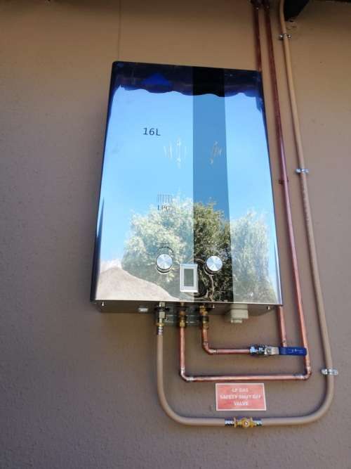 Delta Engineering Stainless Steel 16lt Gas Geyser + FREE DELIVERY