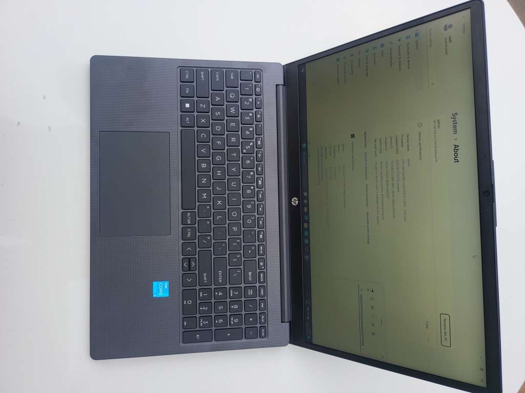 Demo HP 250 G10 15.6 Intel 13th gen  i5-1335U/8GB/256GB SSD Laptop as good as new