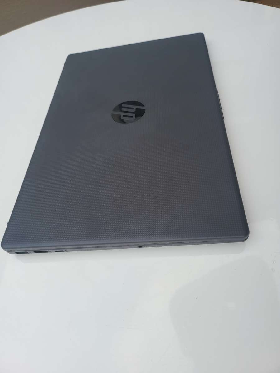 Demo HP 250 G10 15.6 Intel 13th gen  i5-1335U/8GB/256GB SSD Laptop as good as new