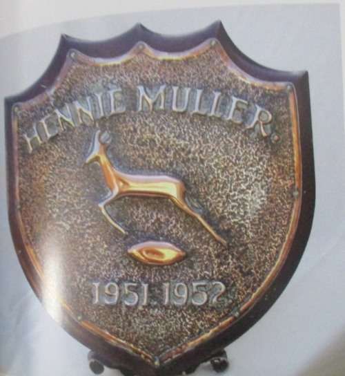 HENNIE MULLER DIE WINDHOND. By Andy Colquhoun