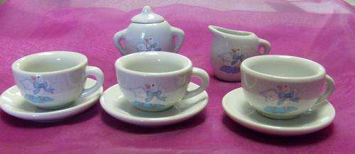 DOLLS HOUSE TEA SET - DUCK PATTERN - 8 PIECES