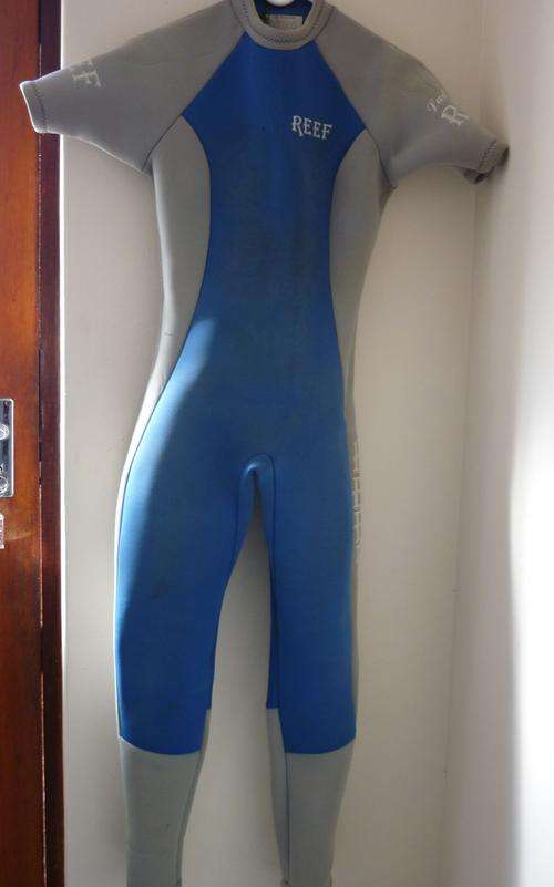 REEF WETSUIT LADIES M/L