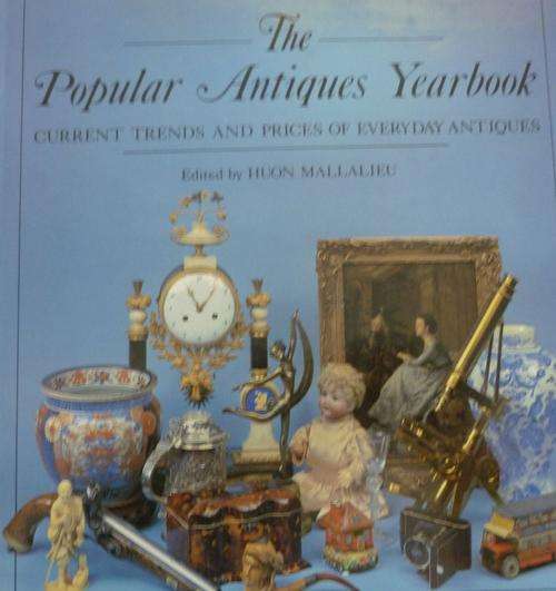 THE POPULAR ANTIQUES YEARBOOK. Christies South Kensington Collectors Guide