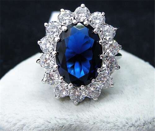 Fantastic price!! Sterling Silver - filled Sapphire Princess Kate Ring with simulated diamonds
