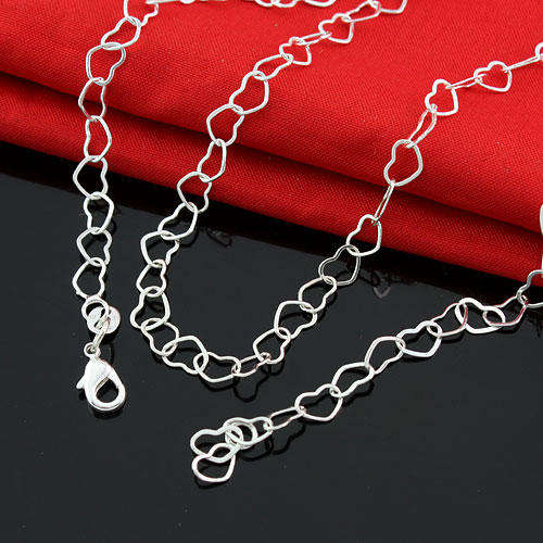 Oh so Delicate Heart Links SILVER Fashion Necklace