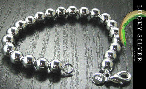 Silver 8mm Hollow Balls Bracelet - Stunning and timeless. Good value!