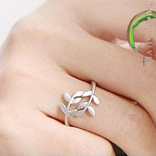 Lucky Silver 925 Stamped Adjustable Leaf Ring, fits all sizes! (IN STOCK - READY TO SHIP)