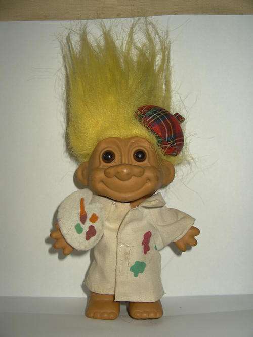 Russ Scottish Artist Troll (12.5cm excl hair)