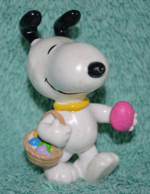 Snoopy with Easter Eggs