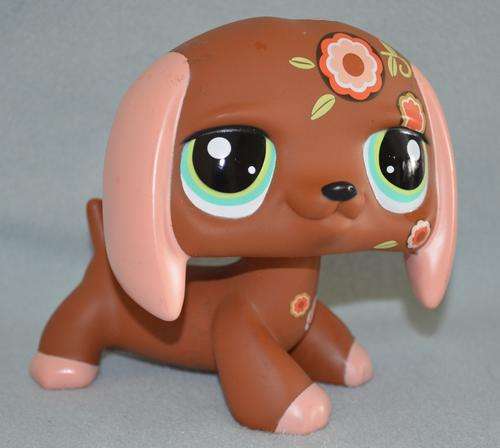 Littlest Pet Shop (LPS) Dachshund/Sausage Dog large (about 12.5cm)