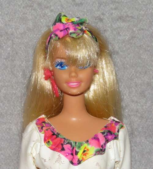 Mattel Rollerblade Barbie doll