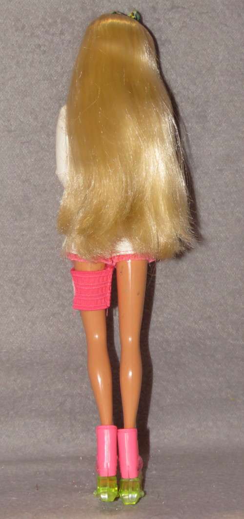 Mattel Rollerblade Barbie doll