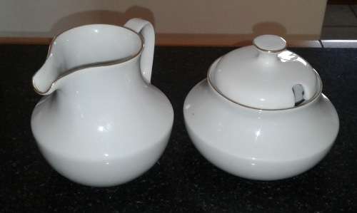 Constantia Sugar Bowl and Creamer